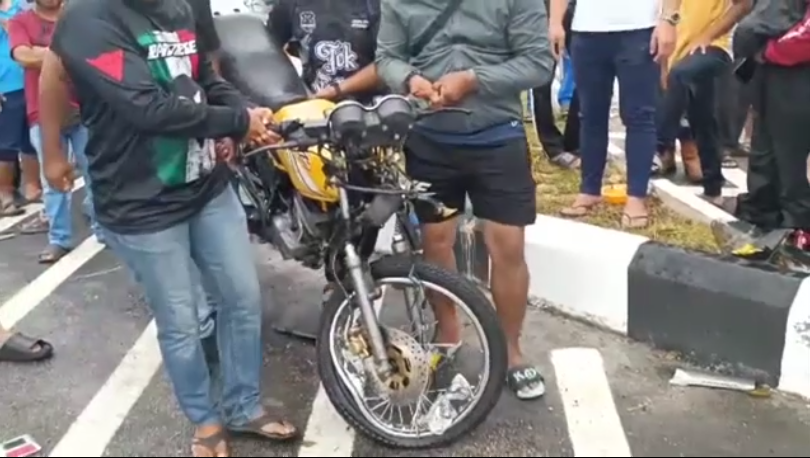 Ketika kejadian, mangsa yang menunggang motosikal dipercayai dalam perjalanan dari Kampung Mak Chili ke Kampung Ibok./RTM
